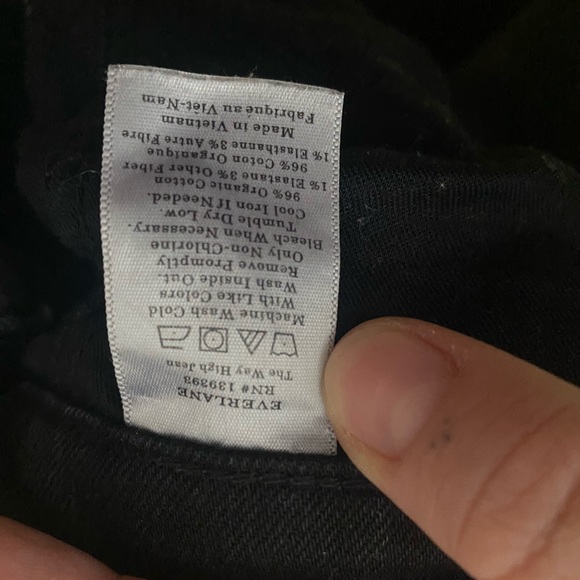 Everlane Black Straight Cut Jeans - Picture 4 of 6